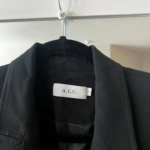 Women's ALC One Button Blazer Jacket Size 6 Color Black - Picture 2 of 4